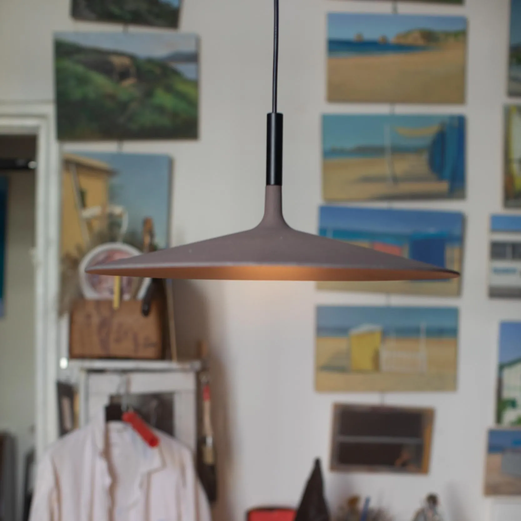 Aplomb Large Pendant Lamp - Minimalist Resin LED Pendant Light for Kitchen