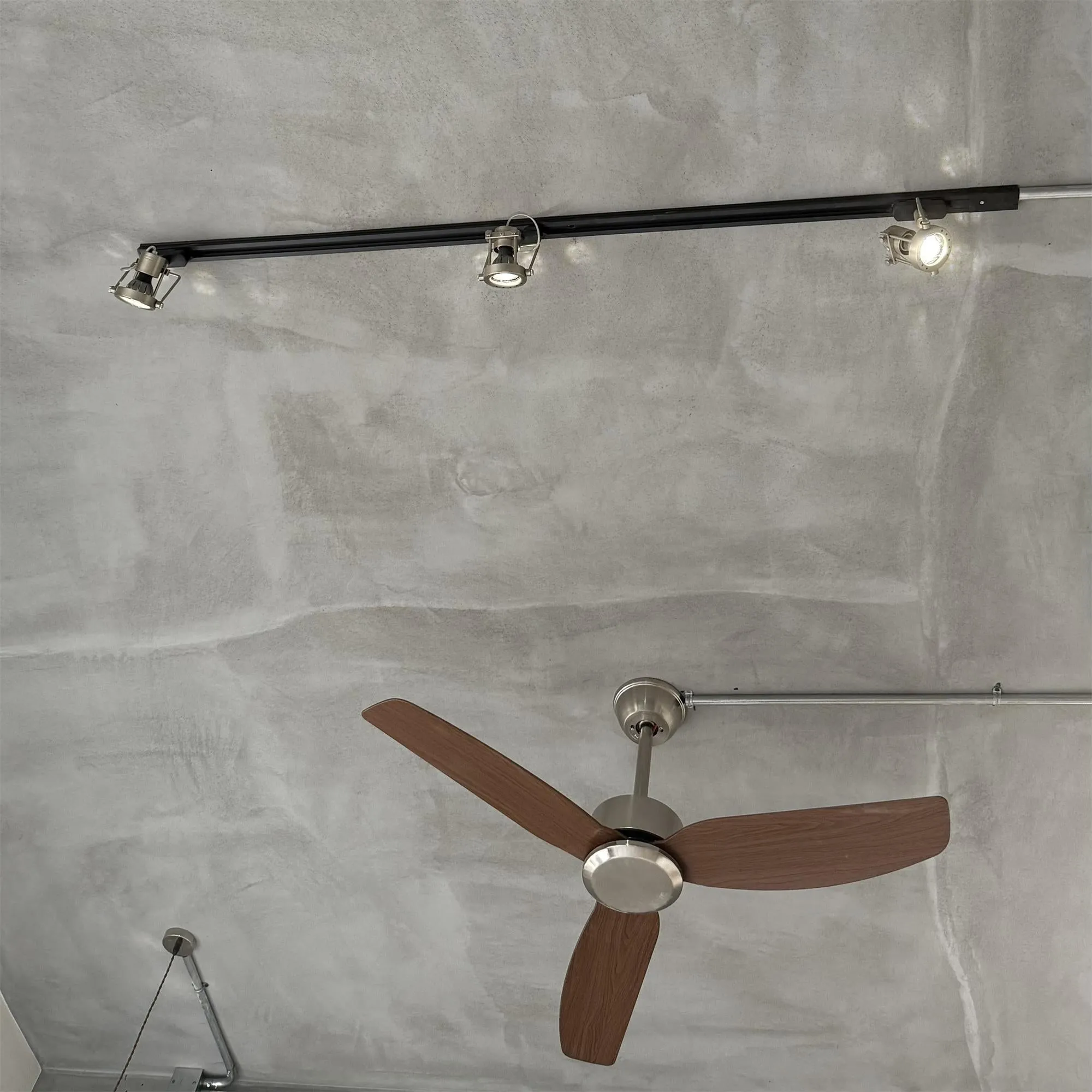 Lucide Industrial Track Lights D695