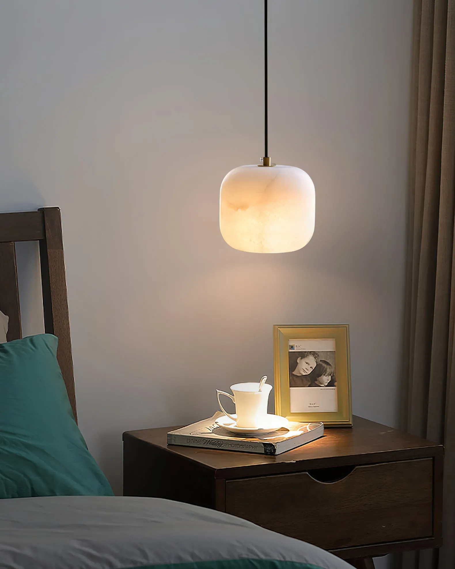 Alabaster Bedside Pendant Light D423