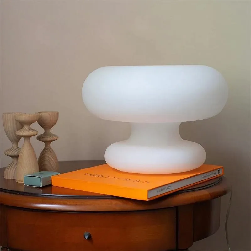 Bauhaus Design White Mushroom Table Lamp KL16
