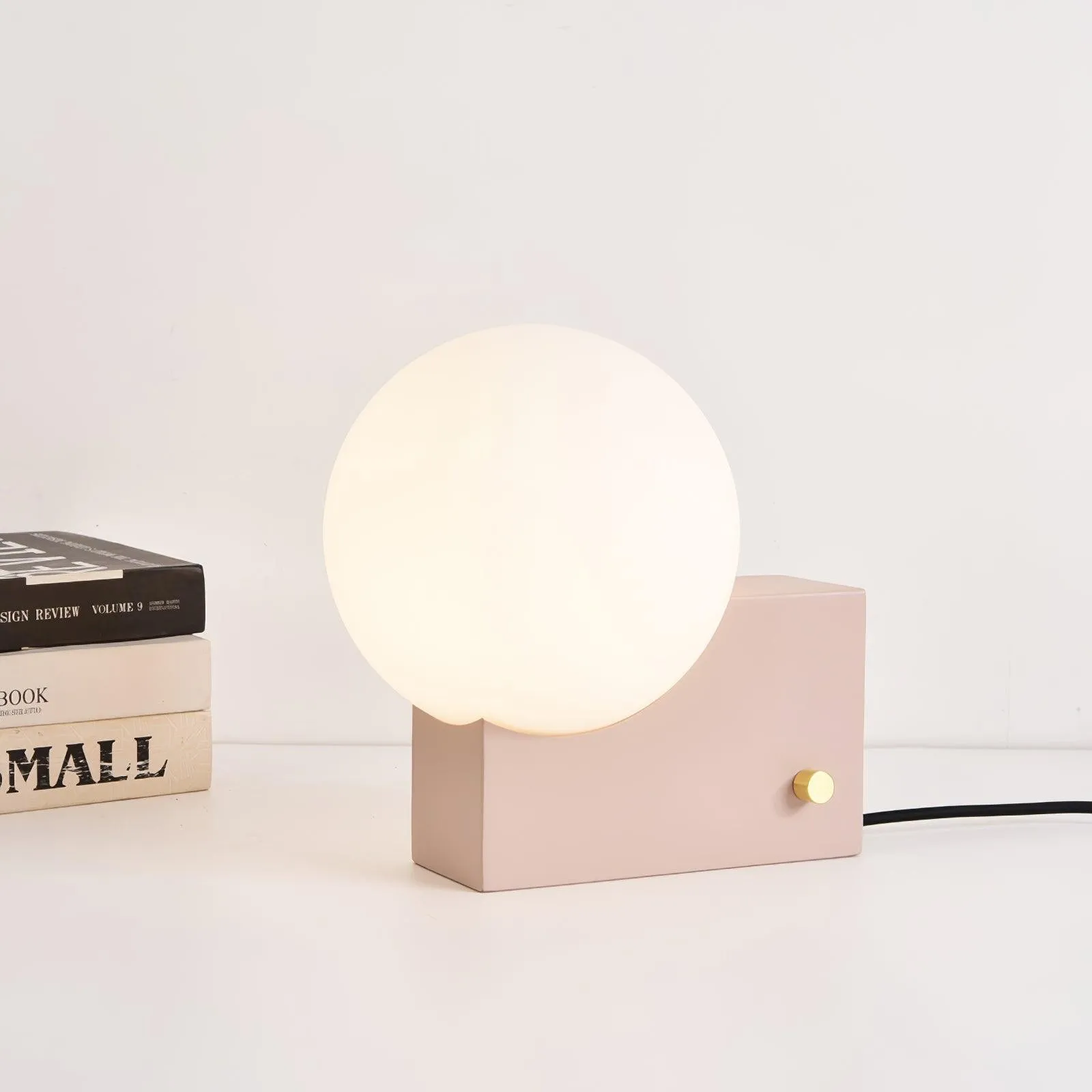 Geometric Lamp Base Glass Globe Table Lamp KL390