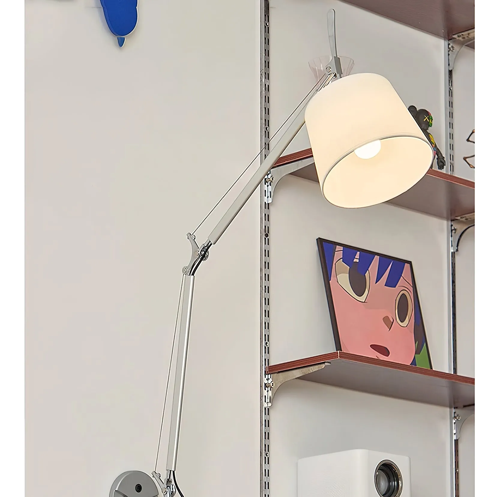Velthea Plug-in Wall Lamp D715