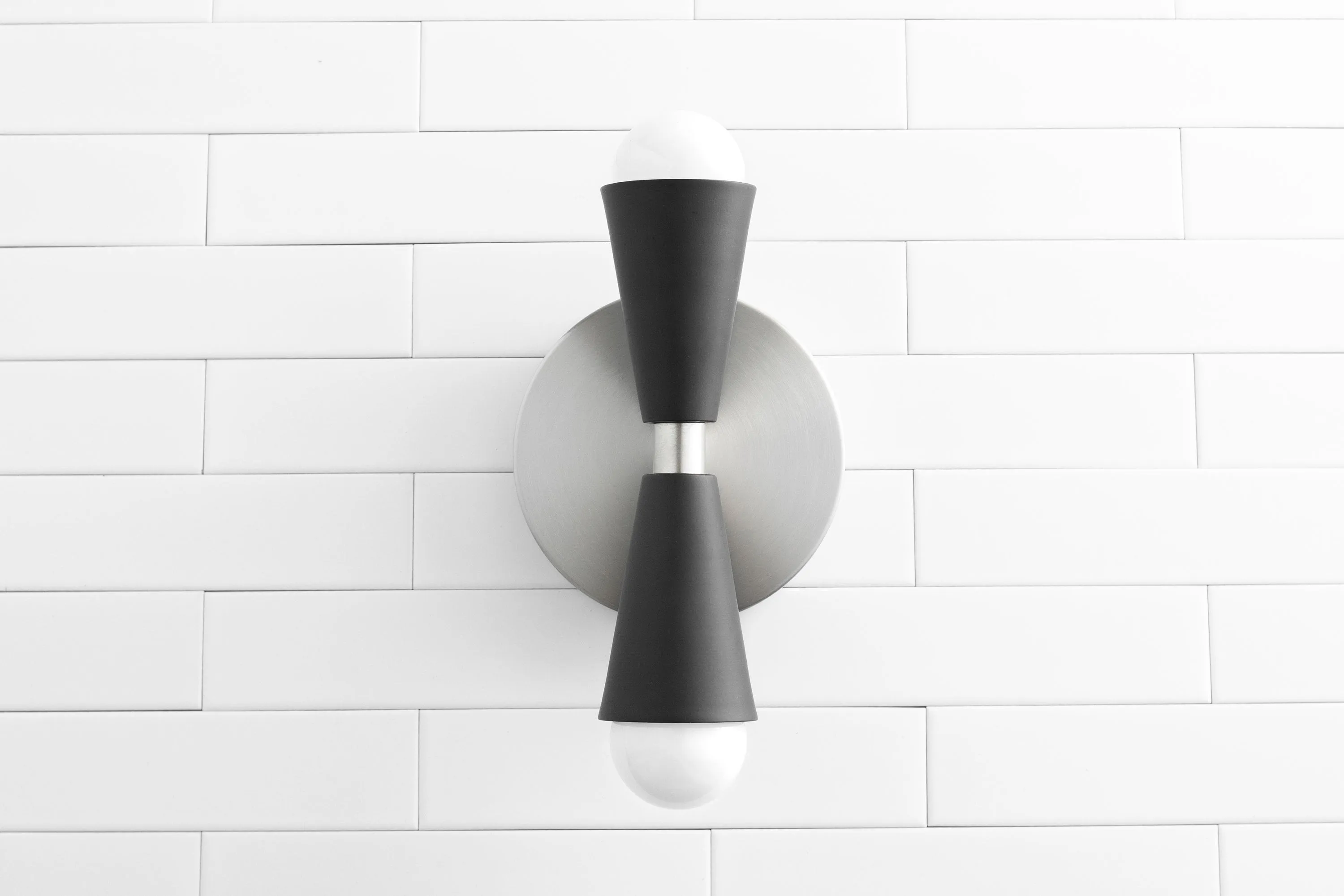 Pyralis Dual Lights Streamlined Metal Wall Lamp - Contemporary Light for Bedroom or Hallway KL1457