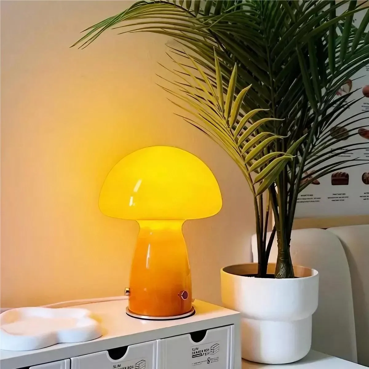 Modern Bauhaus Glass Mushroom Table Lamp KL40