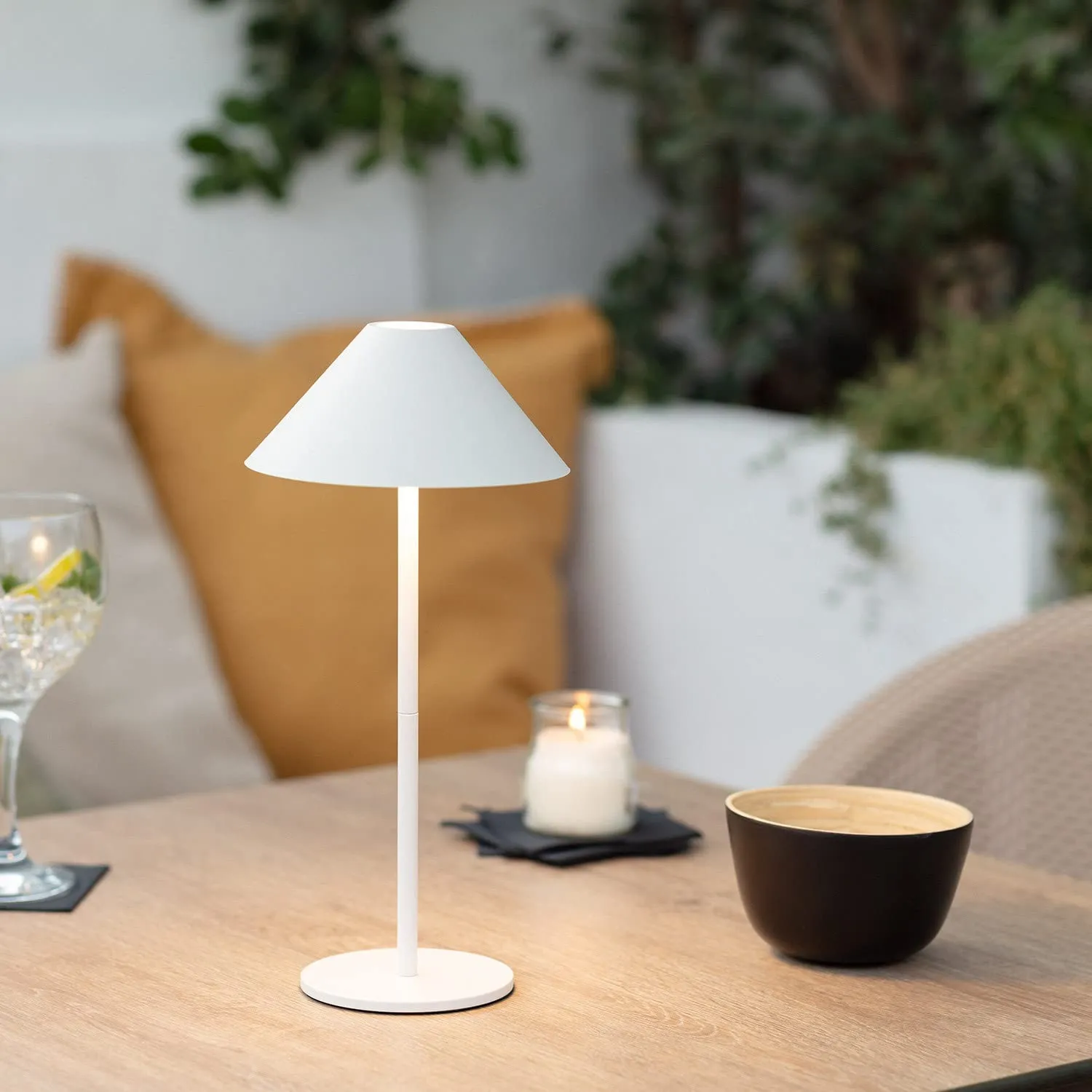 Cone Portable Battery Outdoor Table Lamp KL26