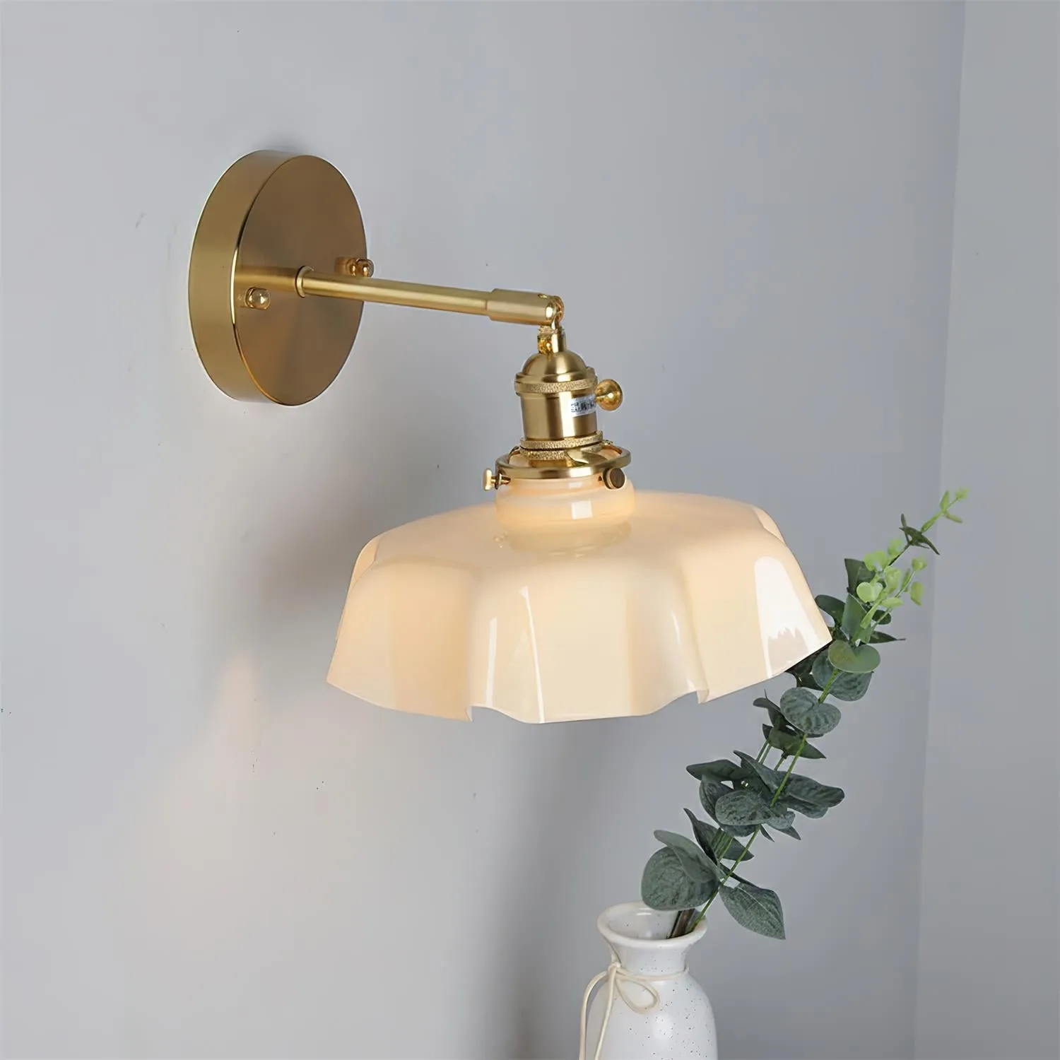 Skirted Ripple Wall Lamp D246