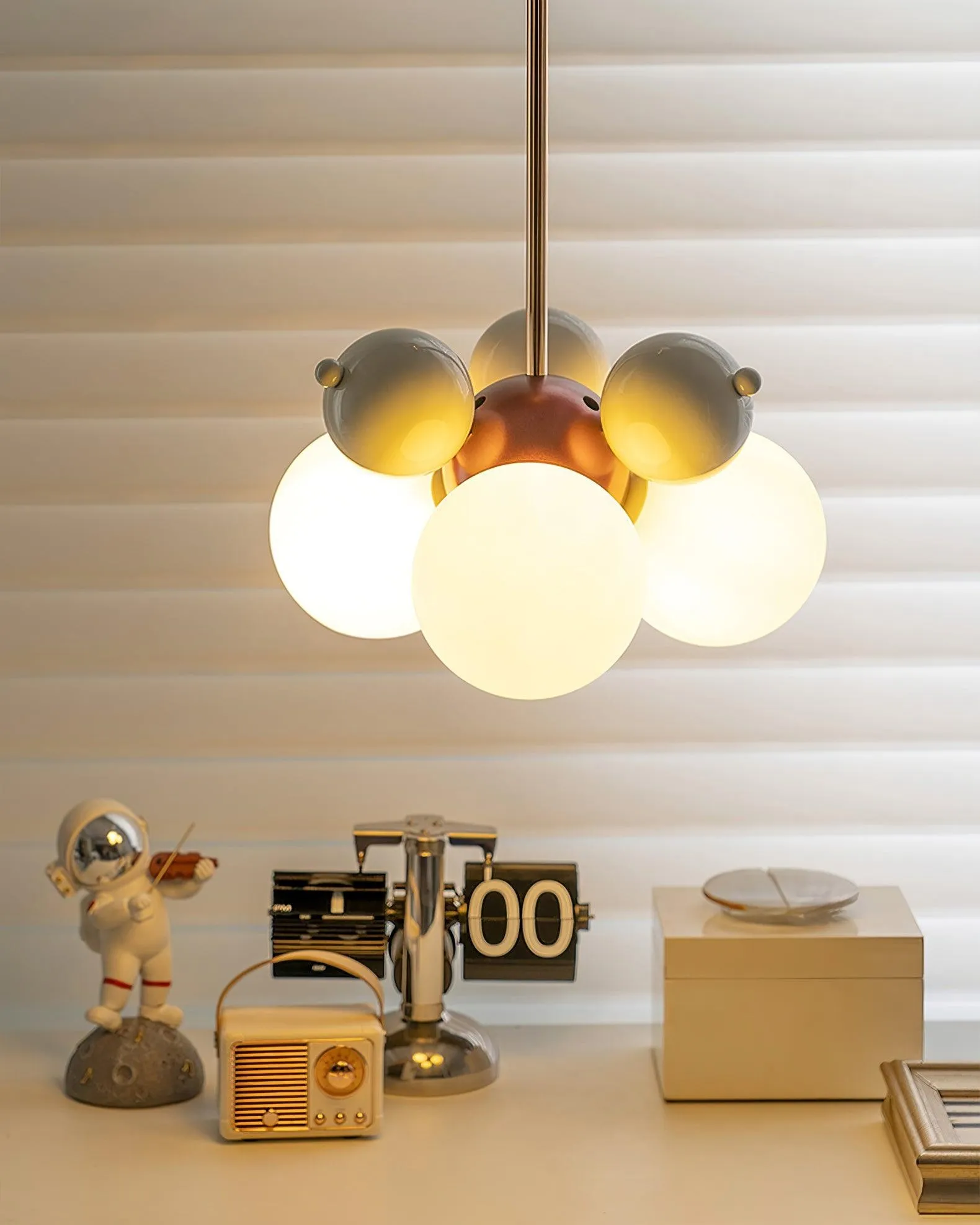 Modern Bubble Shaped Lampshade Pendant Lamp KL521