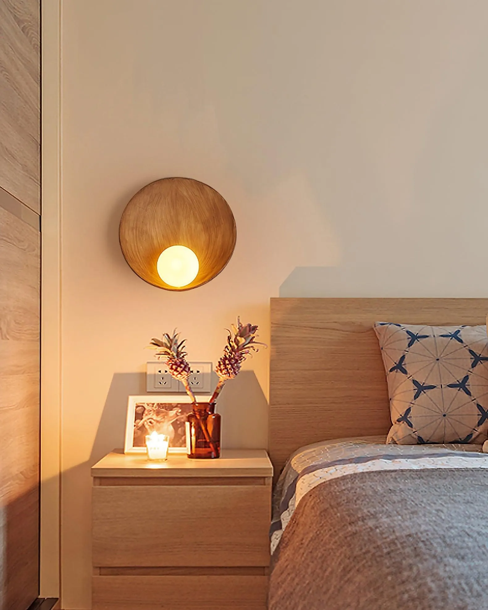 Japanese Style Resin Wall Light KL542