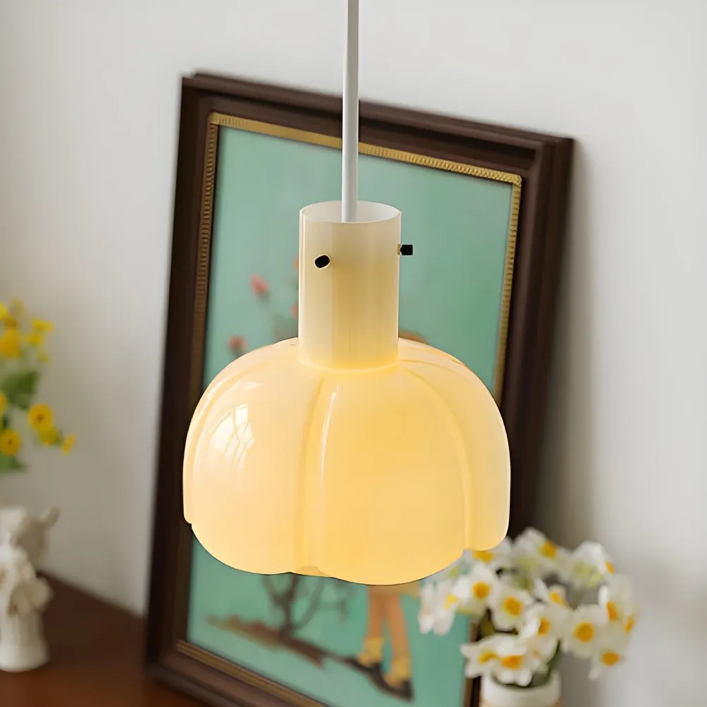 Medieval Flower Bud Glass Pendant Light KL147