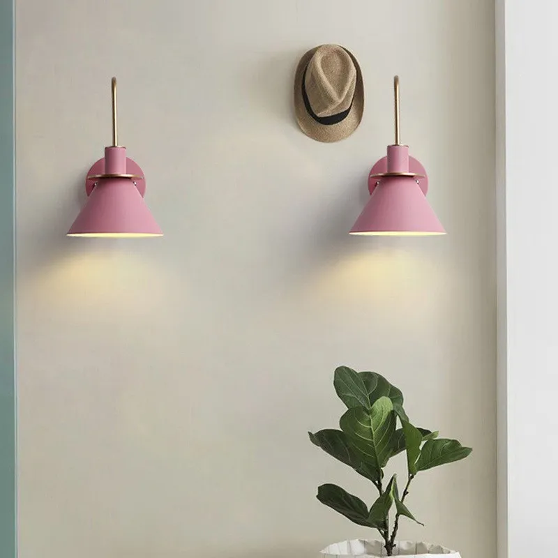 Nordic Metal Wall Sconce