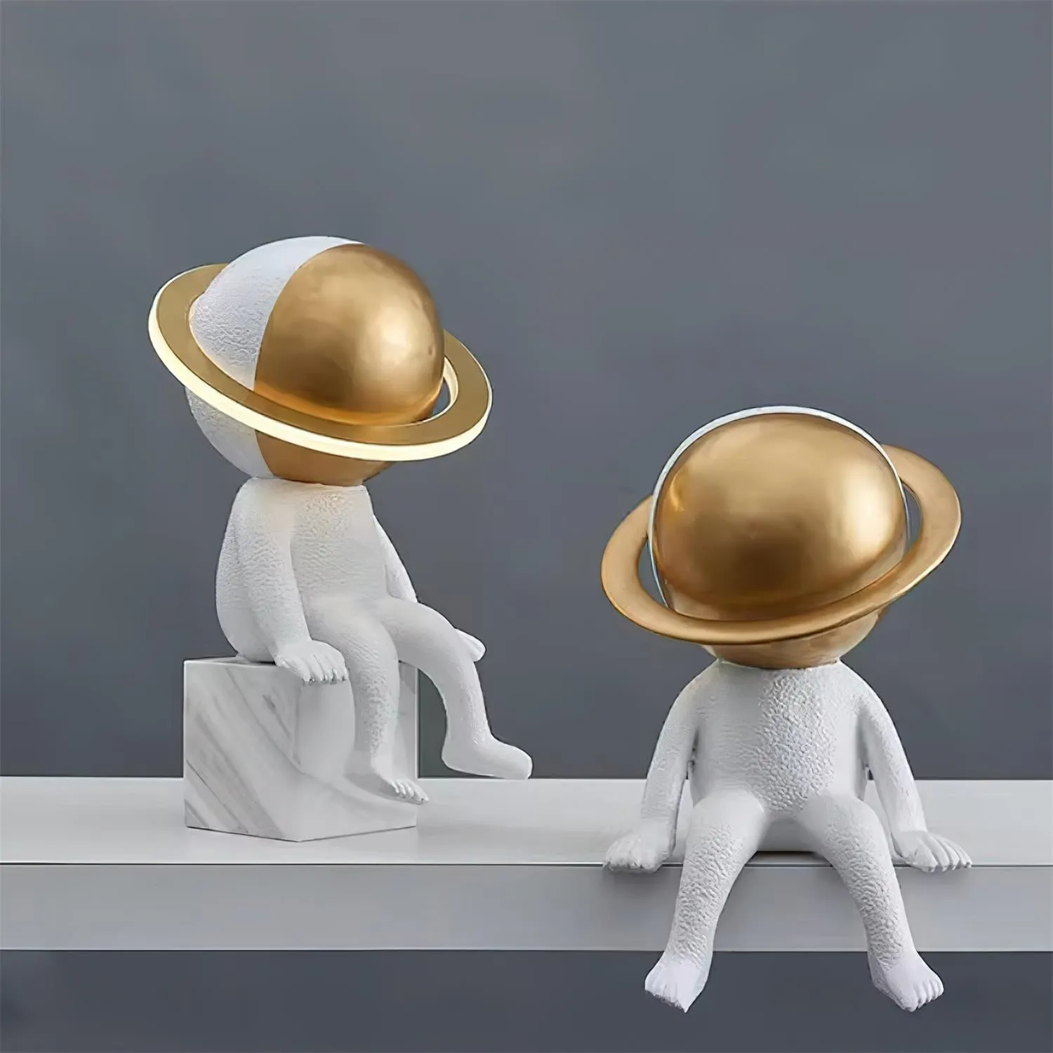 Modern Space Astronaut Resin Table Lamp KL232