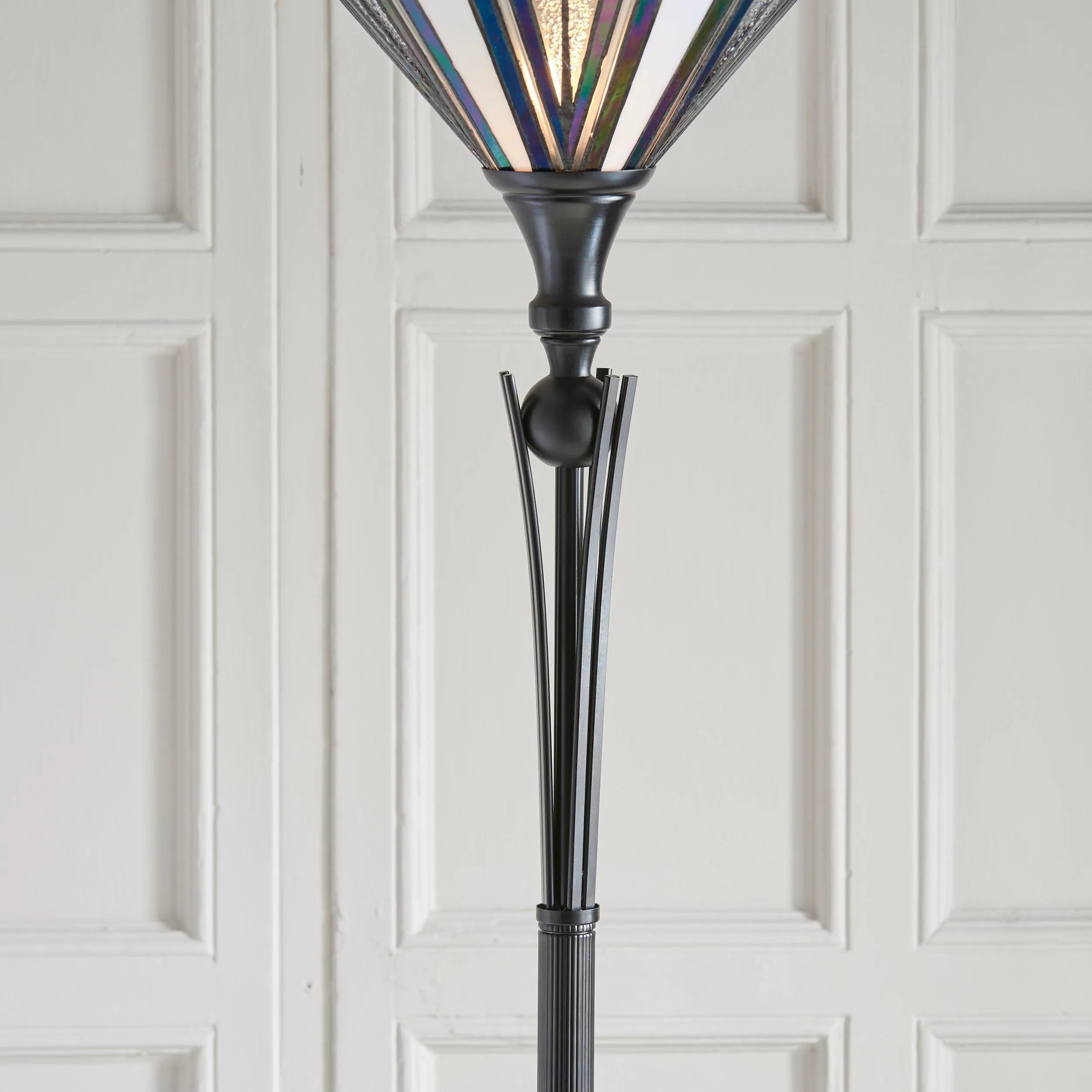 TF Astoria Tiffany Style Uplighter Lamp - Textured Glass Shade for Home and Office Ambience KL2009