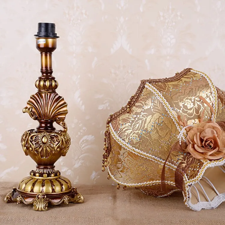 Pastoral Flower Lampshade Carved Table Lamp KL705