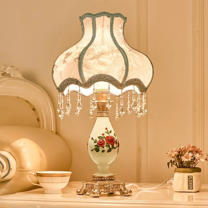 Classic European Vase Base Resin Fabric Table Lamp KL707