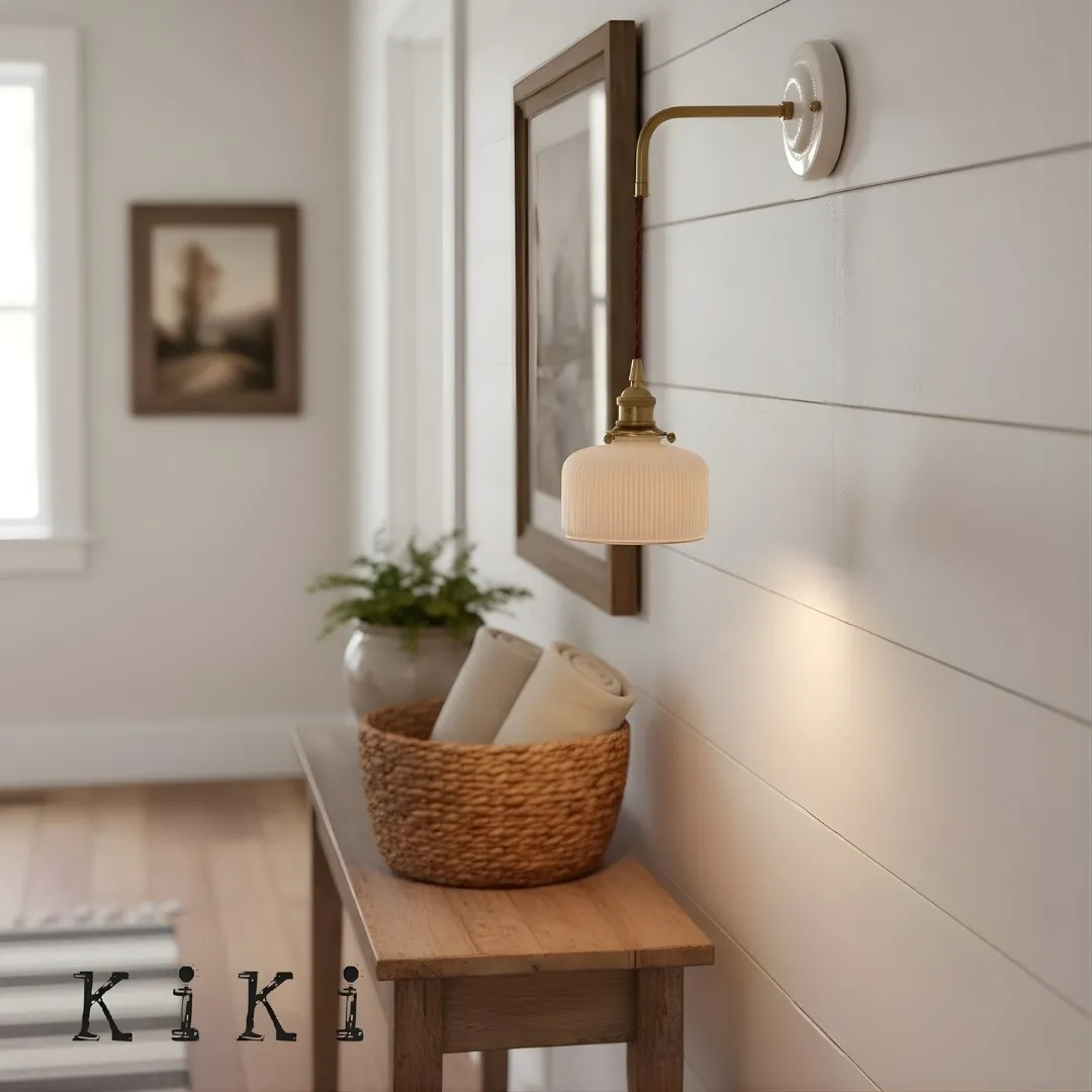 Elegant Ceramic Brass Wall Sconce – White Ceramic Shade with Brass Accent KL1542