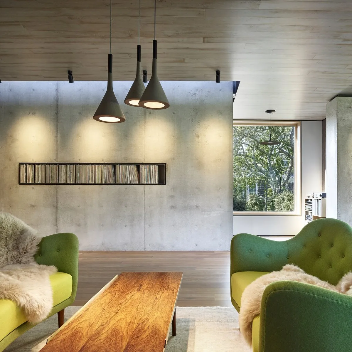 Aplomb Concrete Pendant Lamp - Minimalist Design Lighting for Dining Room and Office