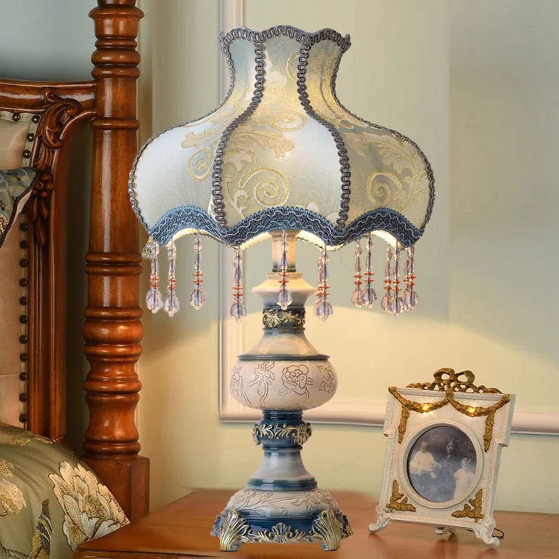 Carved Vase Base Floral Lampshade Table Lamp KL701