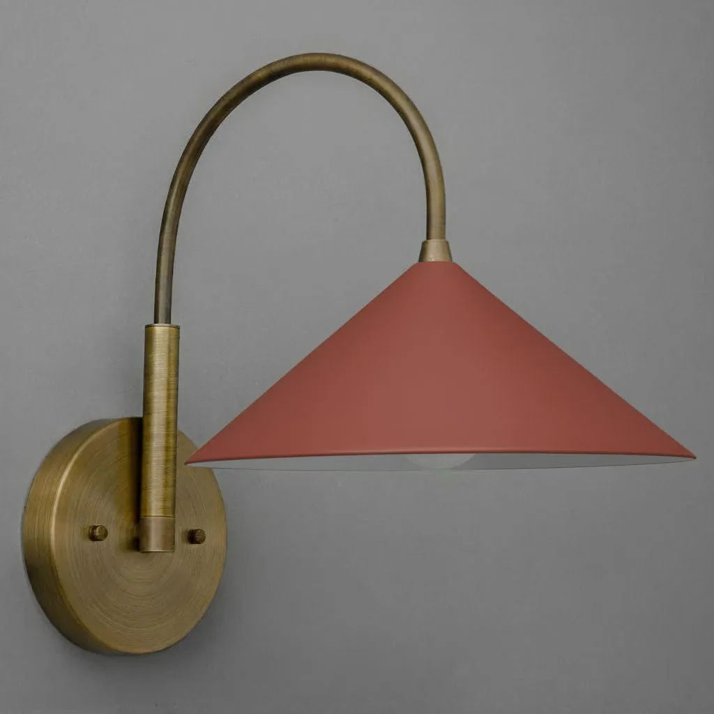 Curva Metal Vintage Wall Sconce  - Elegant Cone Shade for Bedrooms KL1511