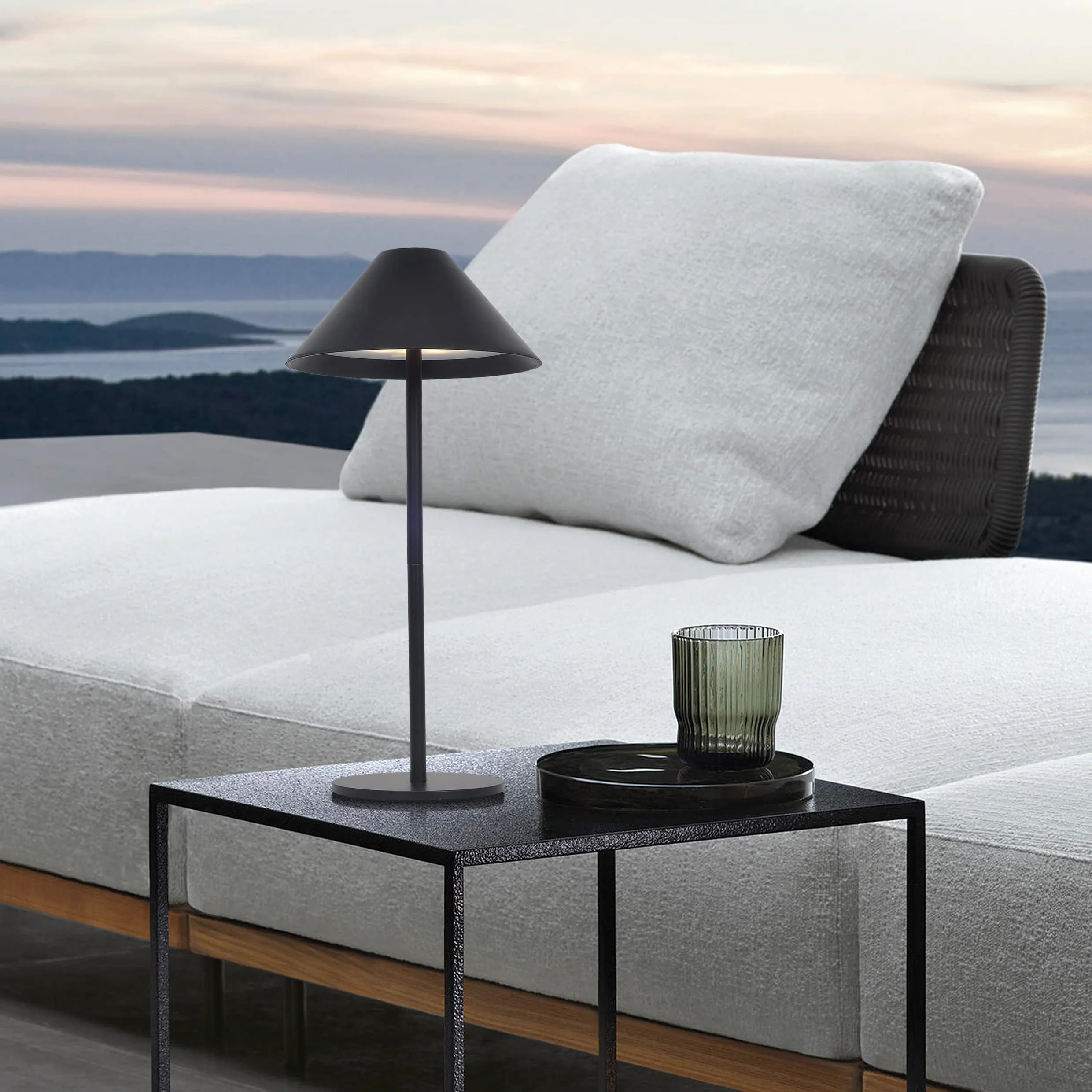Cone Portable Battery Outdoor Table Lamp KL26
