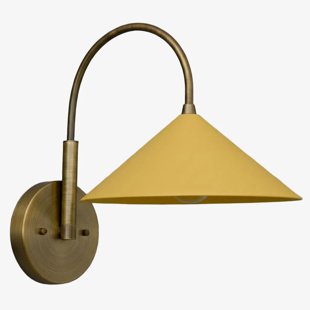 Curva Metal Vintage Wall Sconce  - Elegant Cone Shade for Bedrooms KL1511