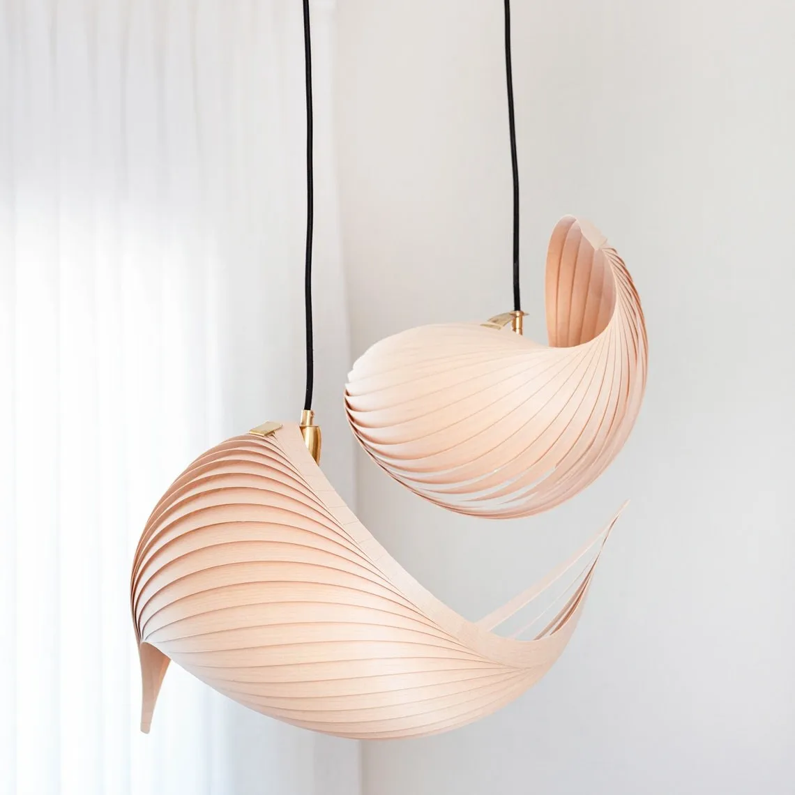 Nautilus Wing Wood Veneer Pendant Light