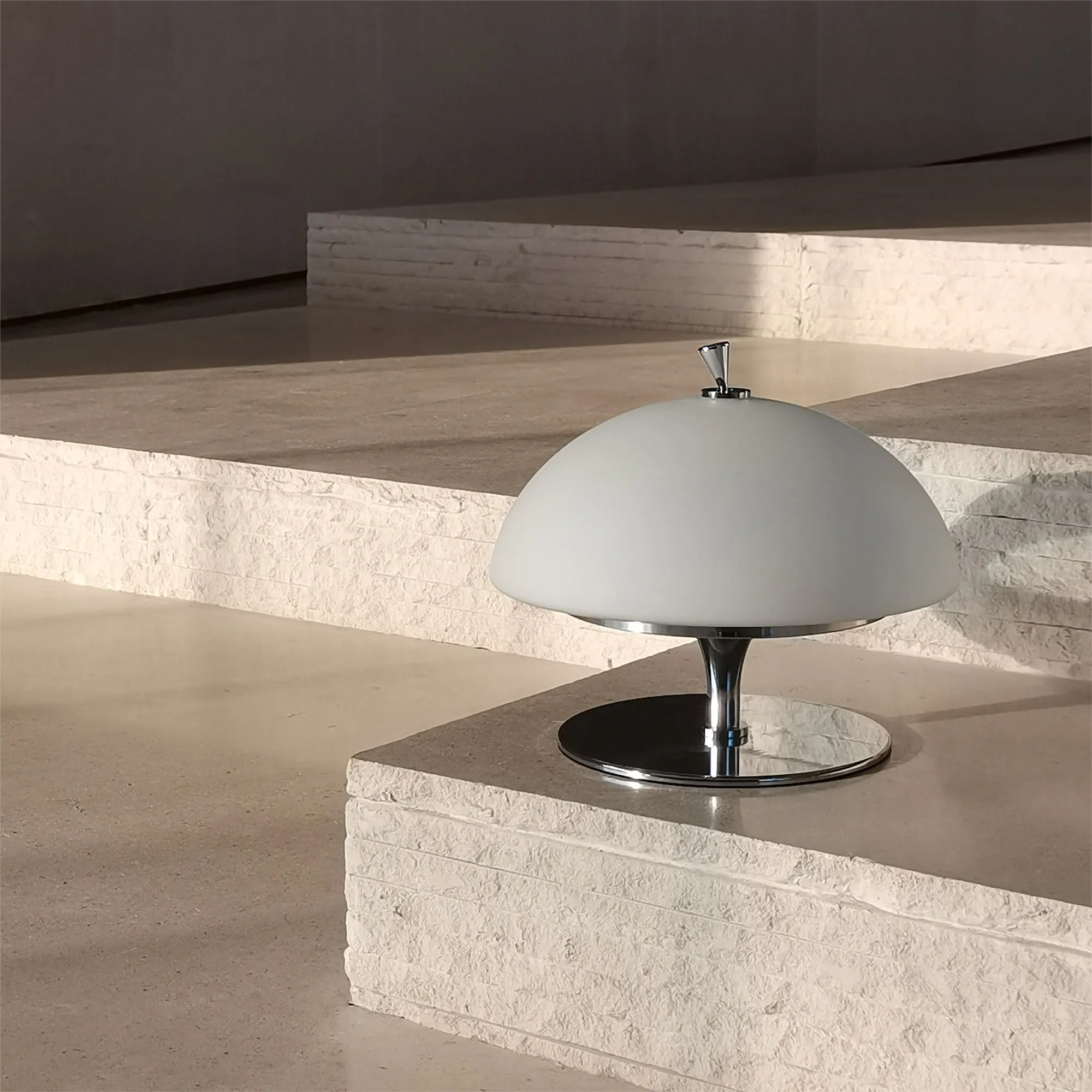 Beret Table Lamp (Built-in Battery) D710