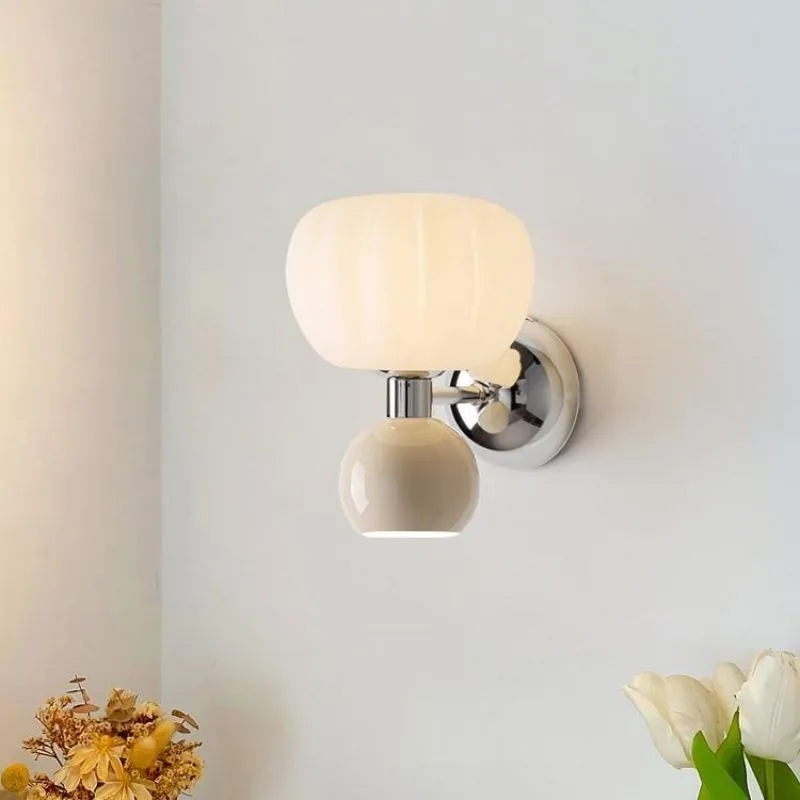 Bauhaus Design Bedside Wall Light KL14
