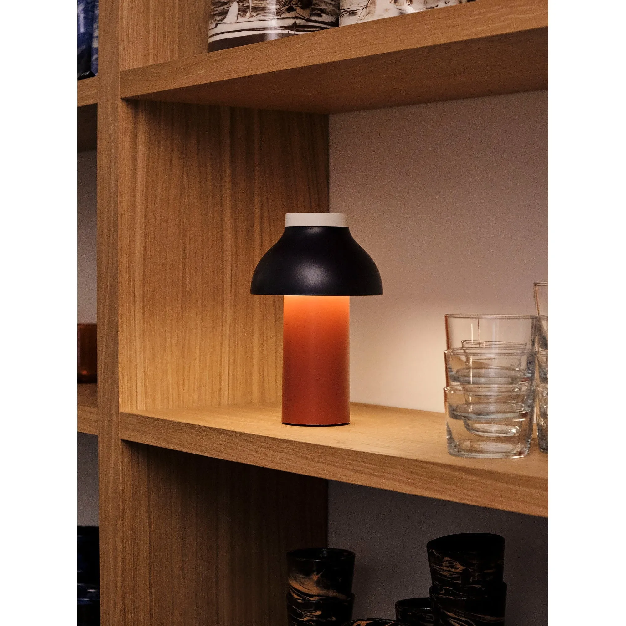 PC Portable Table Lamp (Built-in Battery) D646