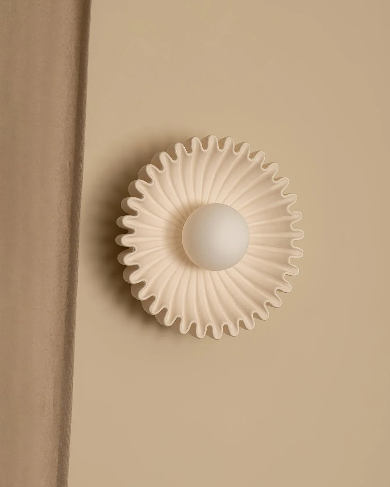 Sculptural Ceramic Wall Sconce – Opal Globe Sconce with Ceramic Finish KL246
