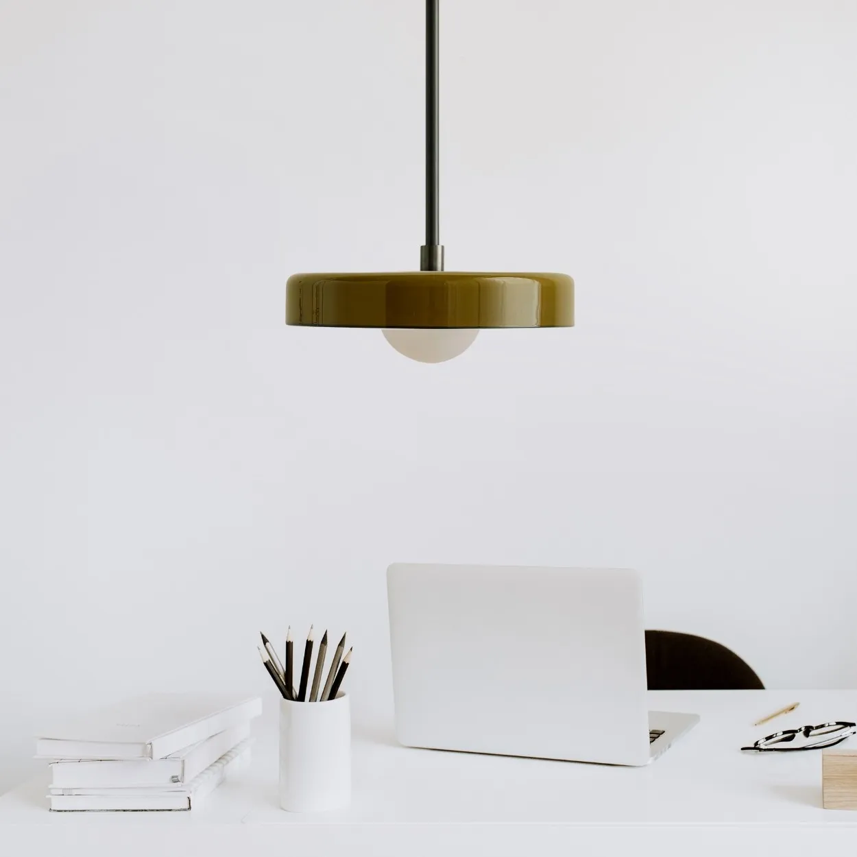 Metal Rod Glass Disc Orb Pendant Light KL923