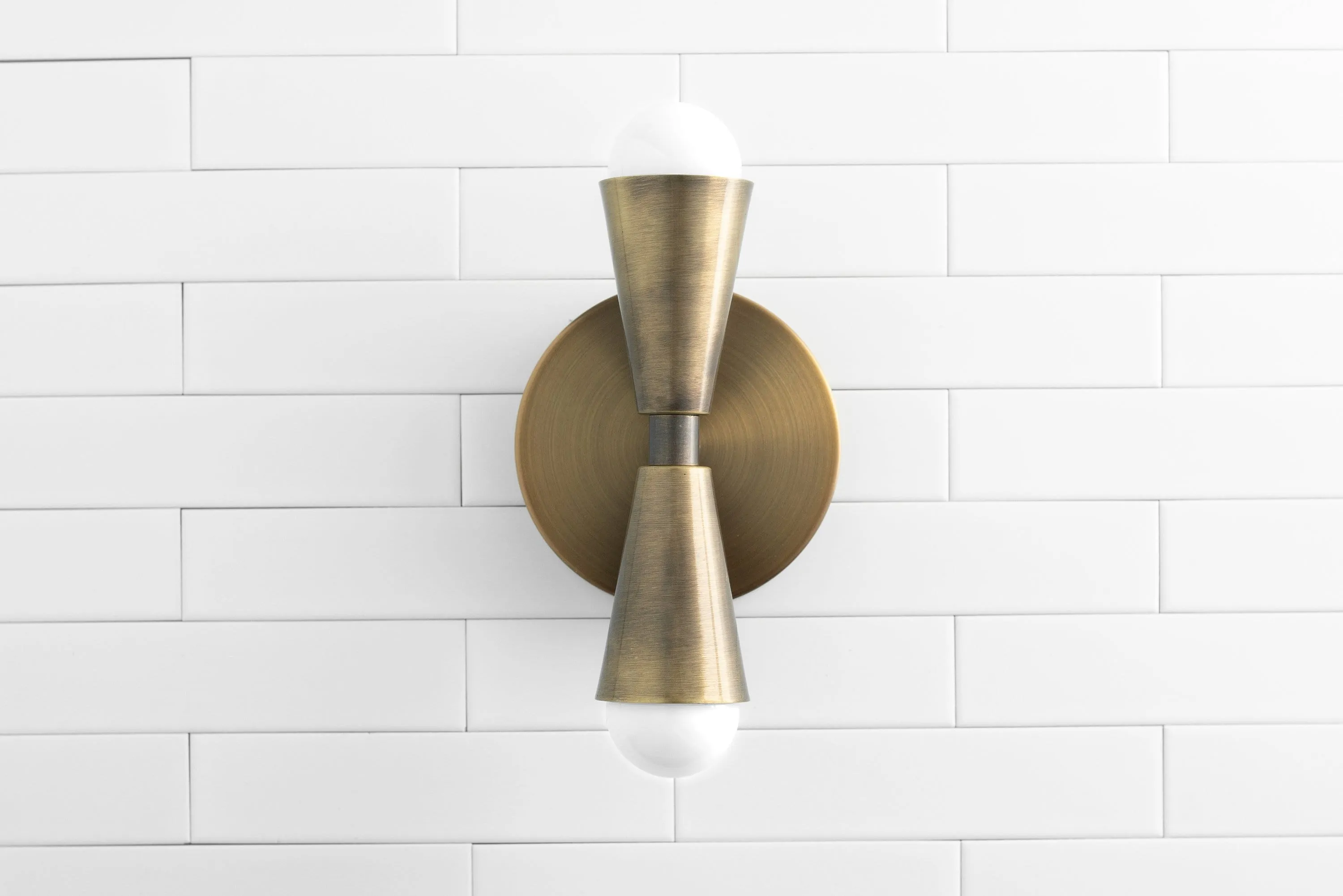 Pyralis Dual Lights Streamlined Metal Wall Lamp - Contemporary Light for Bedroom or Hallway KL1457