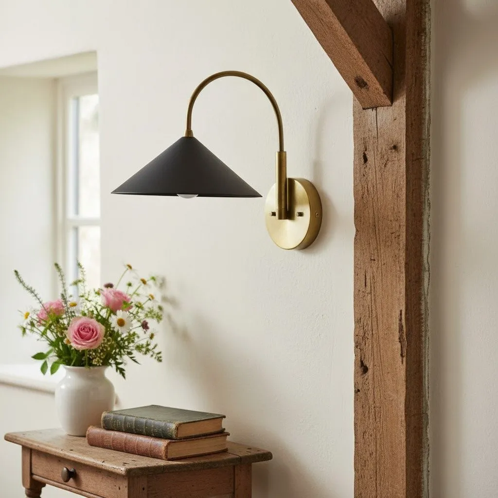 Curva Metal Vintage Wall Sconce  - Elegant Cone Shade for Bedrooms KL1511