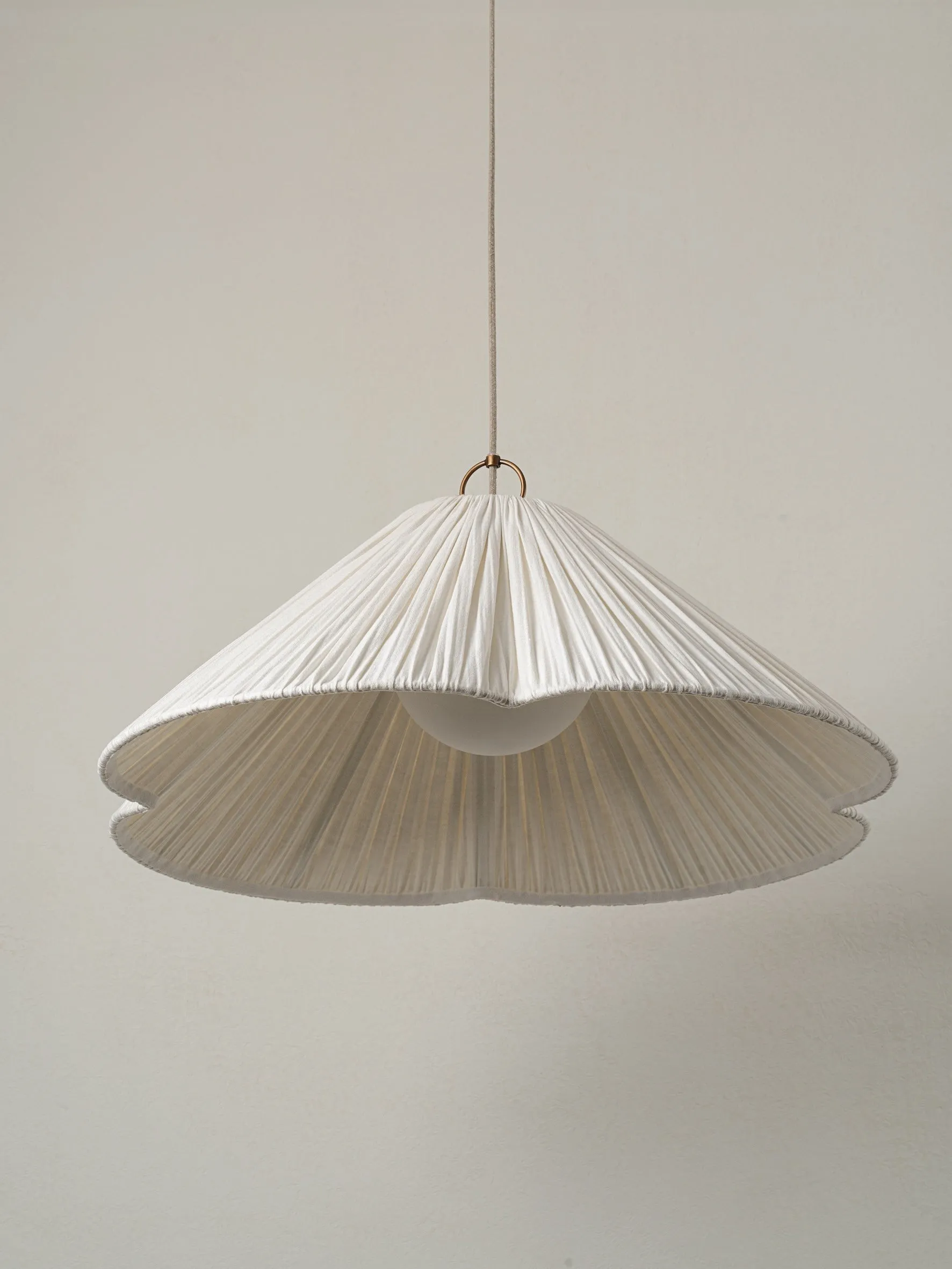 Blossine Oversized Linen Scalloped Pendant Light –Modern Textile Pendant Light for Home Interiors KL1537