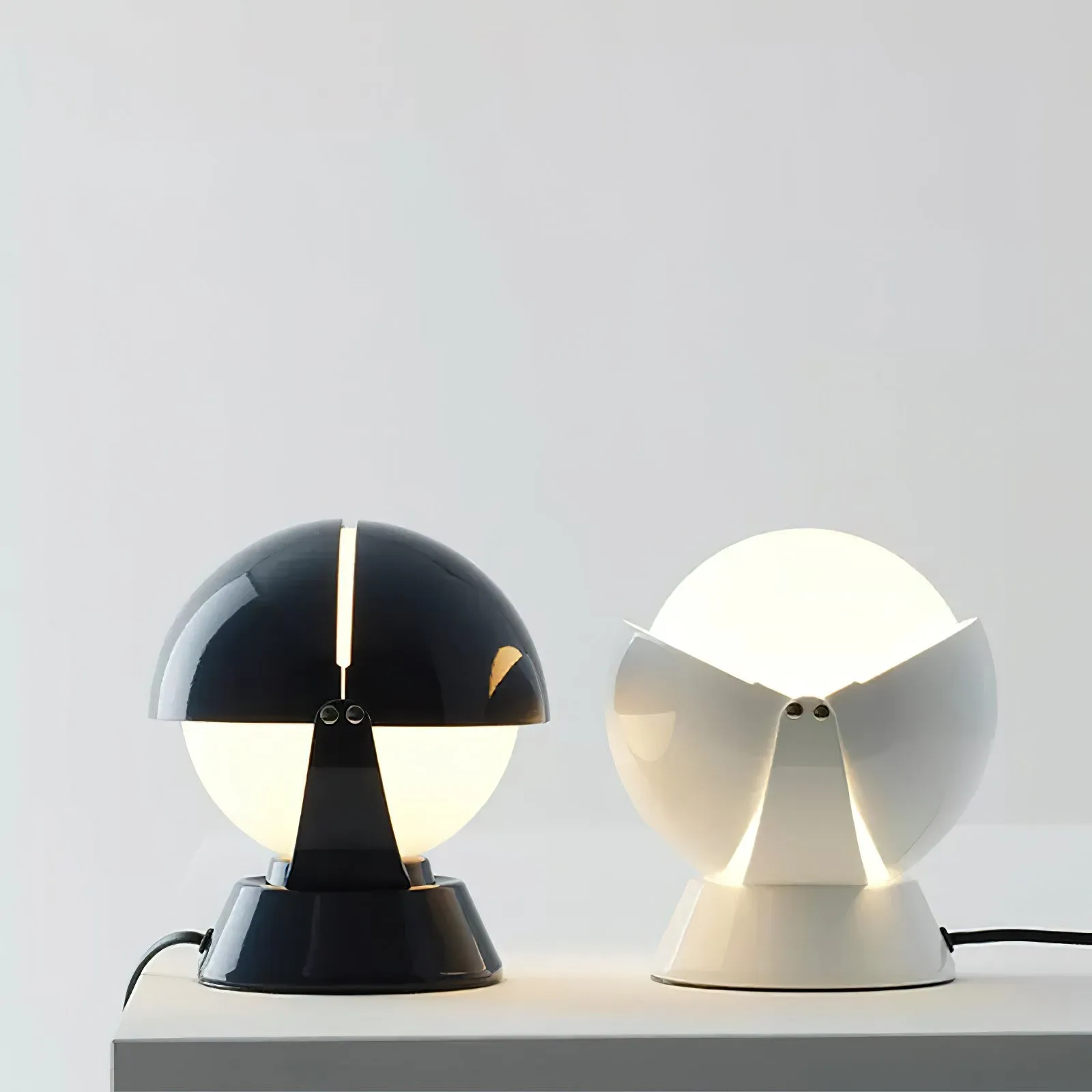 Modern Creative Metal Spherical Table Lamp for Kids Room KL580