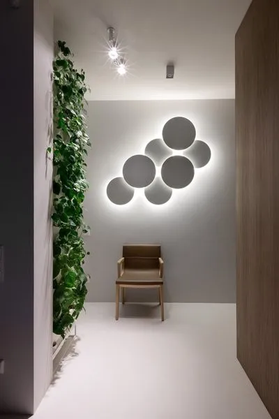 PUCK WALL ART | Fluorescent wall light
