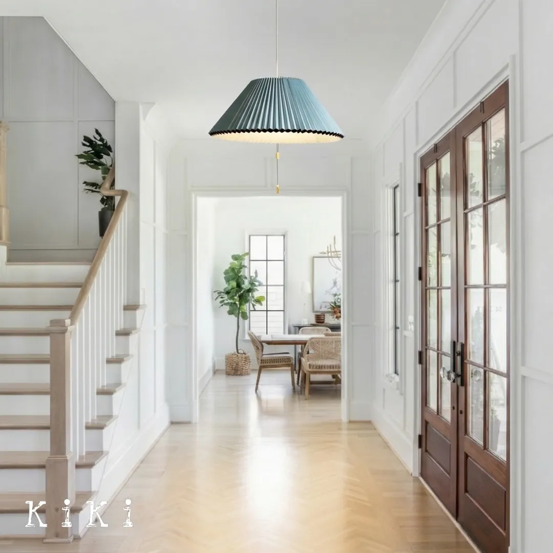 Méduse Flexible Sculptural Pendant Lamp - Contemporary Hanging Light for Interior Spaces