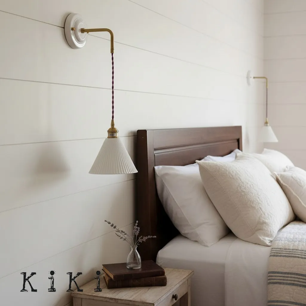 Elegant Ceramic Brass Wall Sconce – White Ceramic Shade with Brass Accent KL1542