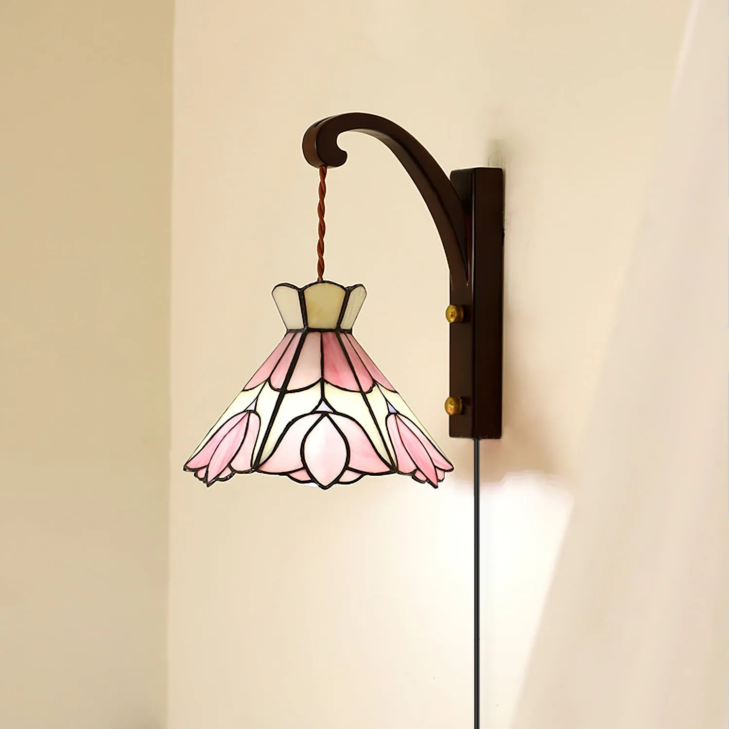 Serena Tiffany Plug In Wall Lamp D60