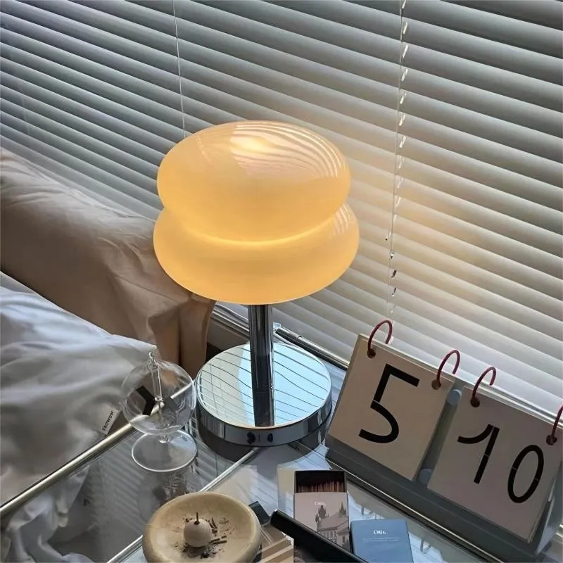Bauhaus Wire Switch Stained Glass Table Lamp K19