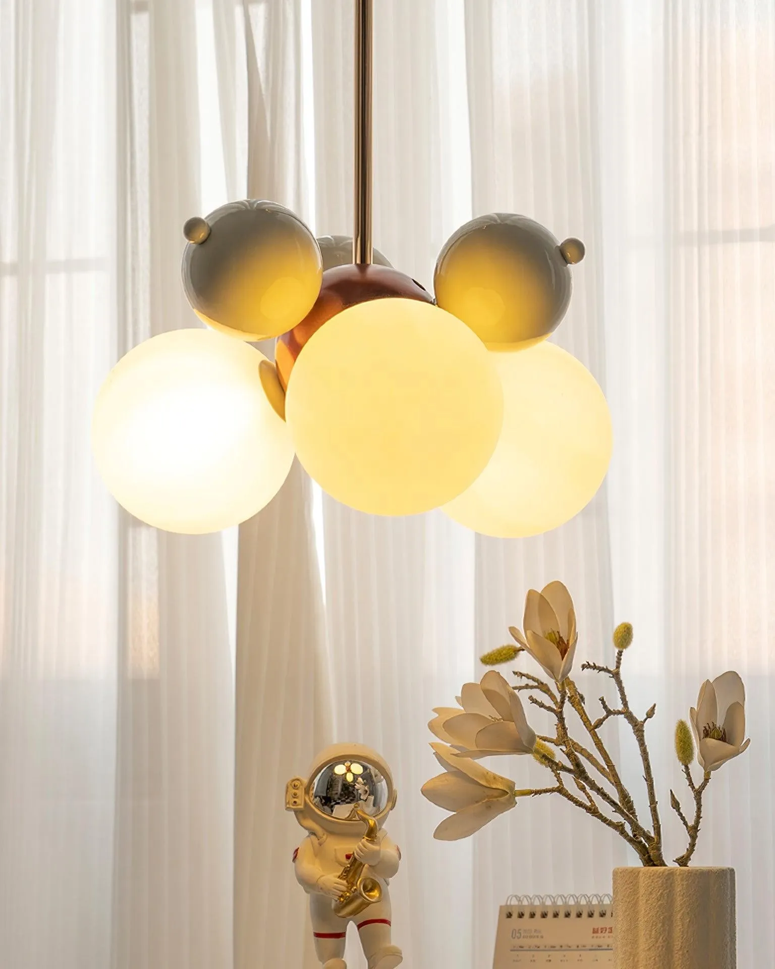 Modern Bubble Shaped Lampshade Pendant Lamp KL521