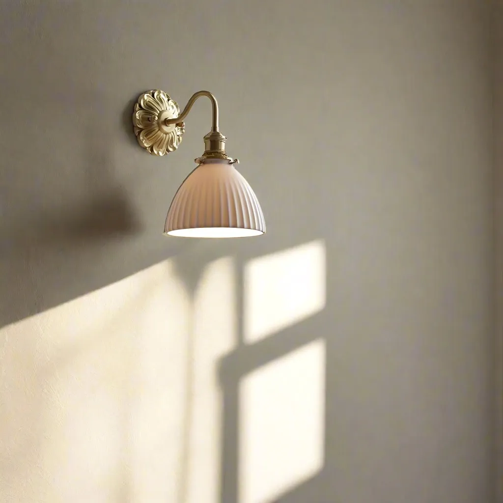 Elegant Ceramic Brass Wall Lamp – Vintage Ceramic Sconce with Brass Accents  KL1538