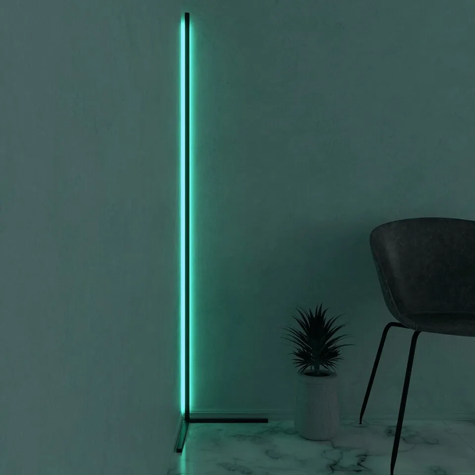 Adjustable RGB floor lamp