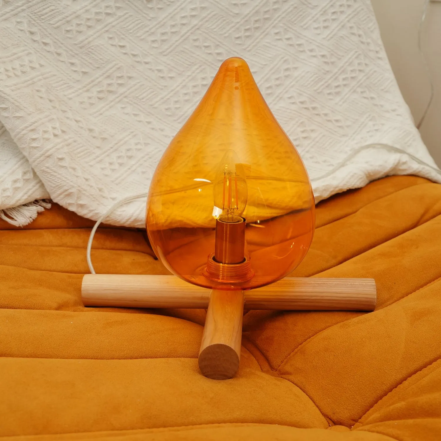 Funny Fire Shape Small Flame Table Lamp KL370