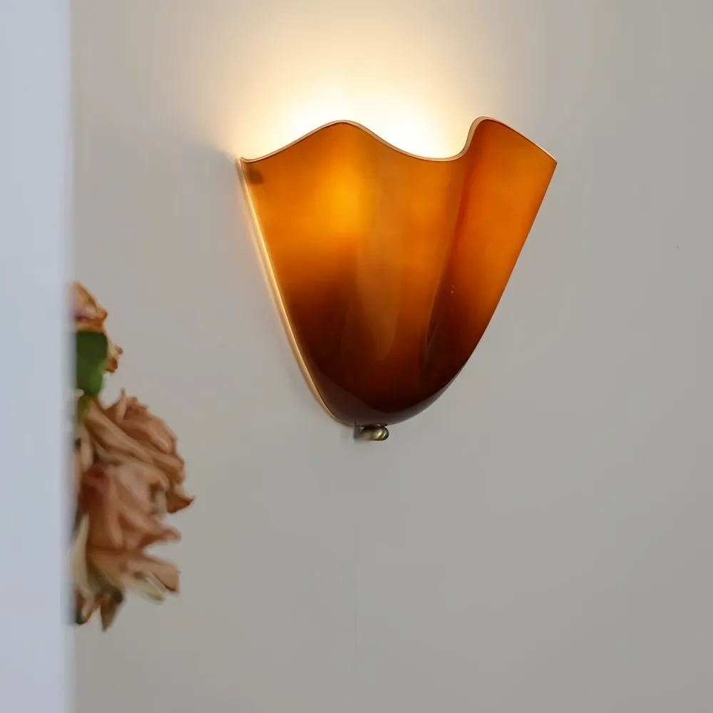Vera Glass Wall Lamp - Vintage Accent Sconce for Bedroom and Living Space KL881