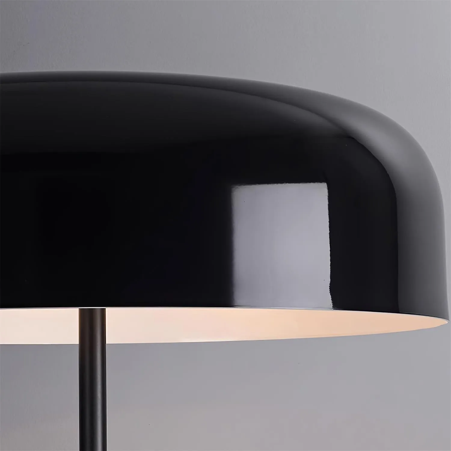 Minimalist Wood Tripod Table Lamp KL700
