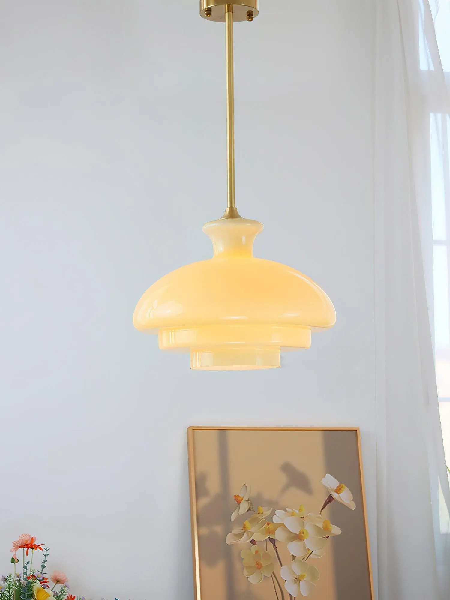 Round Yellow Stylish Simple Glass Pendant Lamp KL558