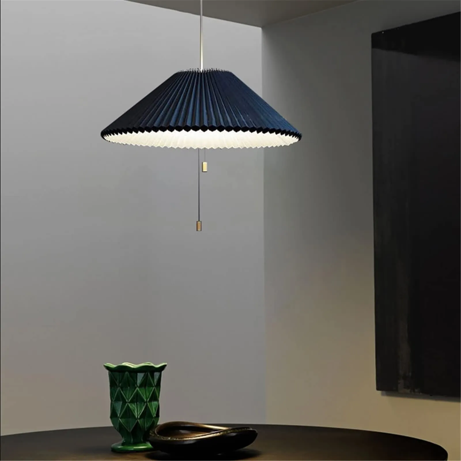 Méduse Flexible Sculptural Pendant Lamp - Contemporary Hanging Light for Interior Spaces