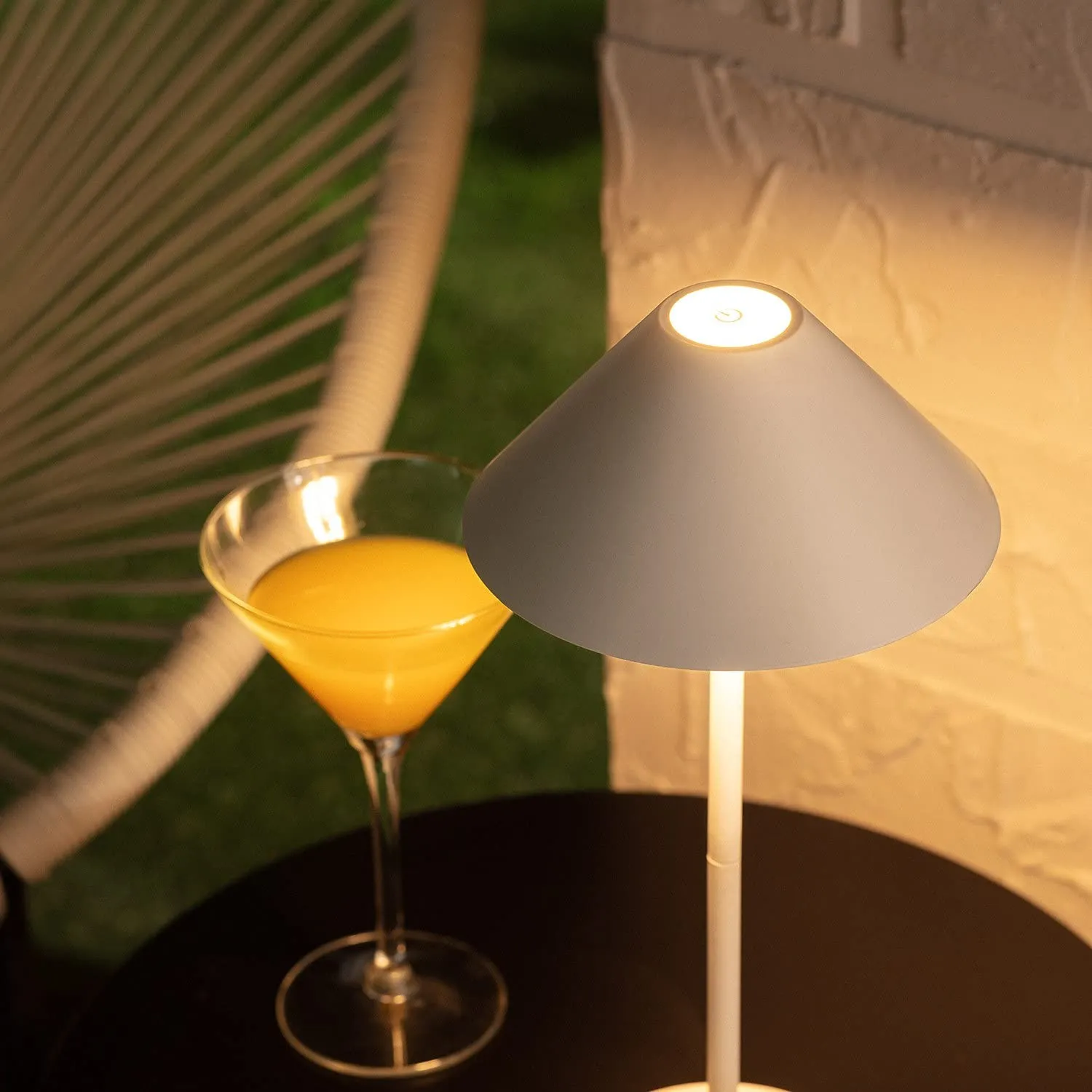 Cone Portable Battery Outdoor Table Lamp KL26