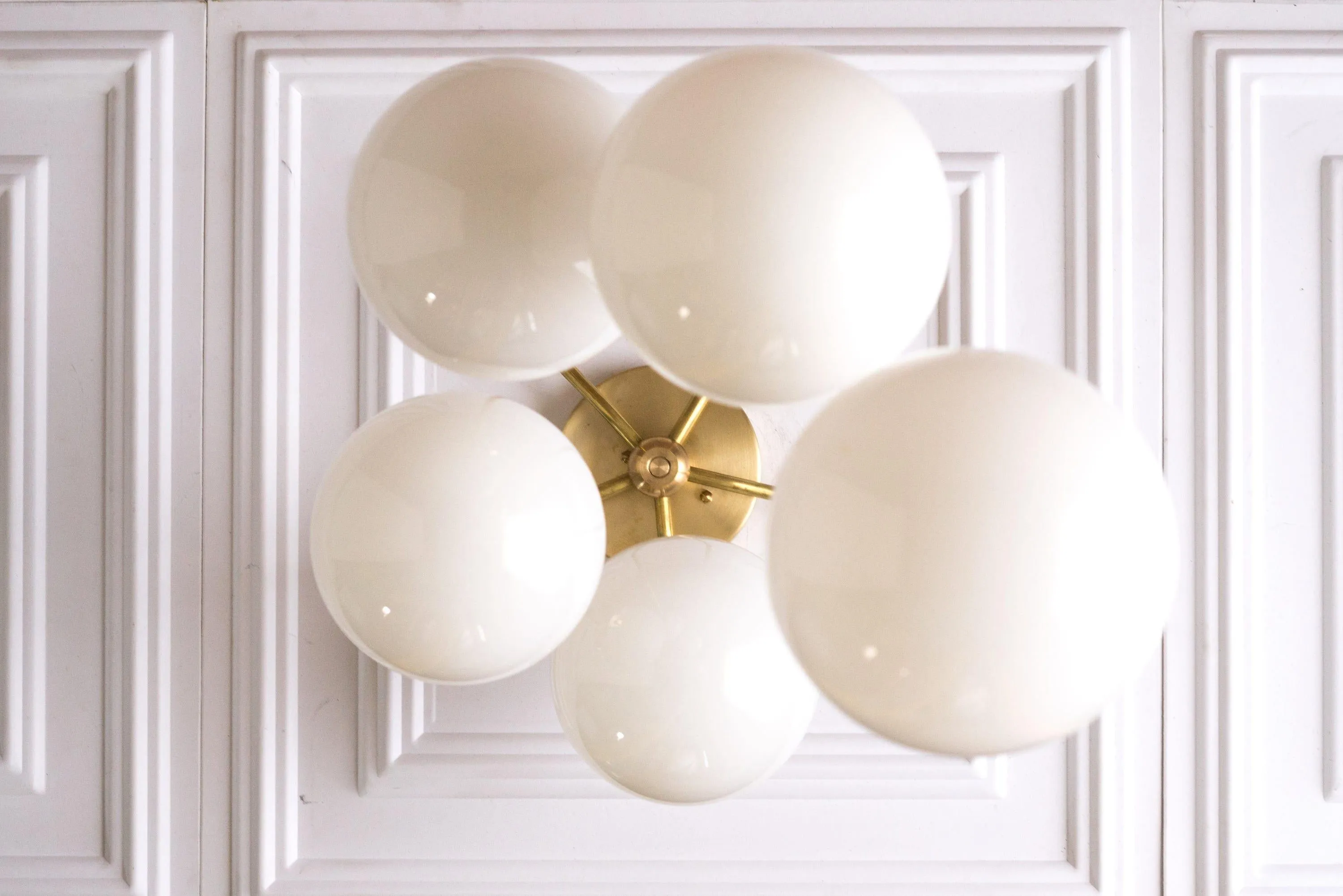 Glorica Glass 5 Globe Chandelier - Brass and Opal Glass Vintage Pendant Light KL1428