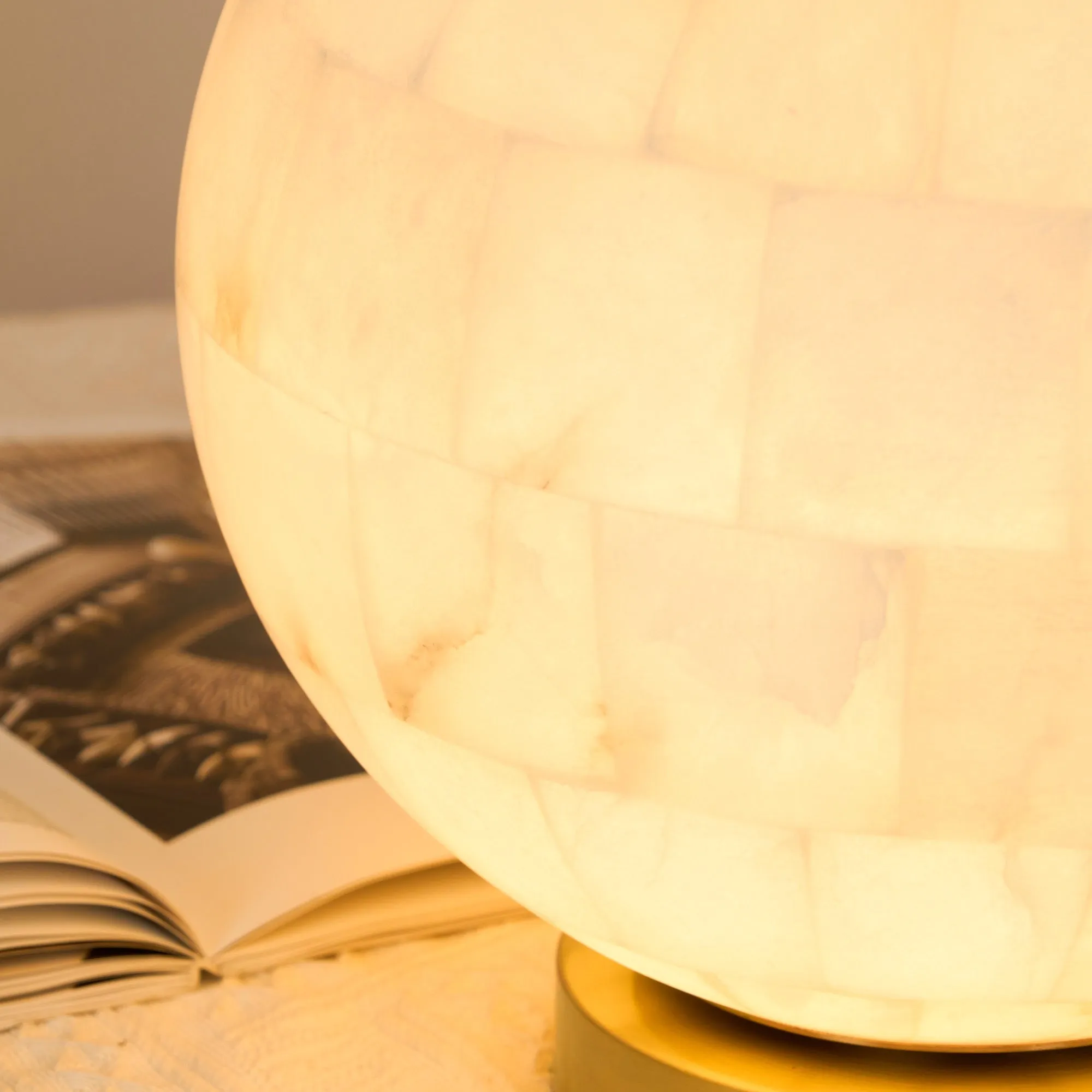 Alabaster Ball Table Lamp D433